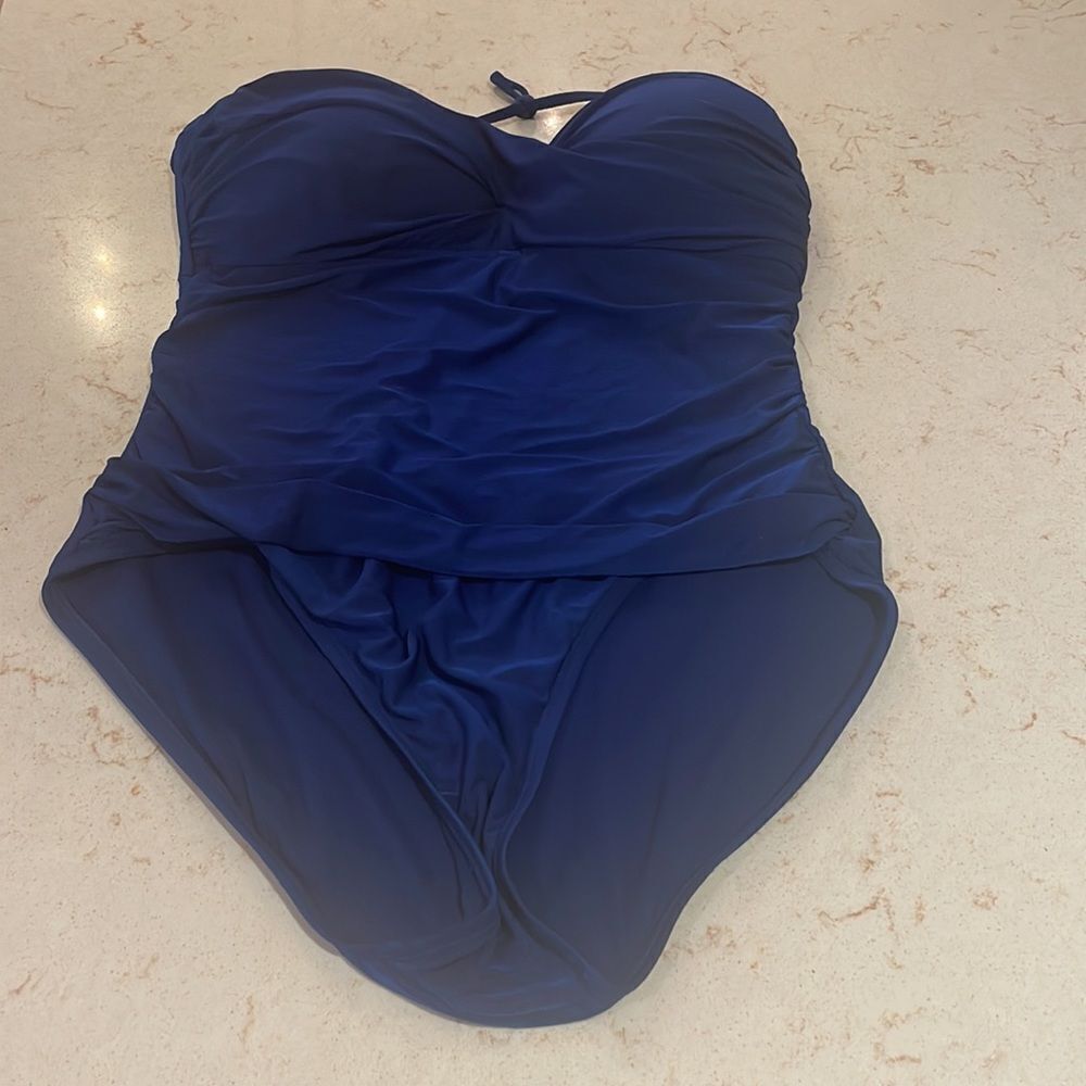 LA Blanca navy blue halter/strapless ruched one piece swimsuit SZ 12